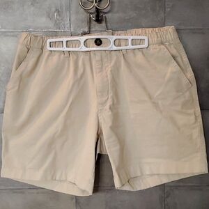 Men's khaki Chubbies shorts XL regular fit 7" inseam